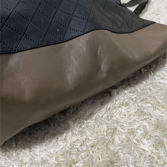 EUC Vivienne Westwood Leather Tote Bag – Black & Olive Green Orb Embossed Design - Picture 2 of 6